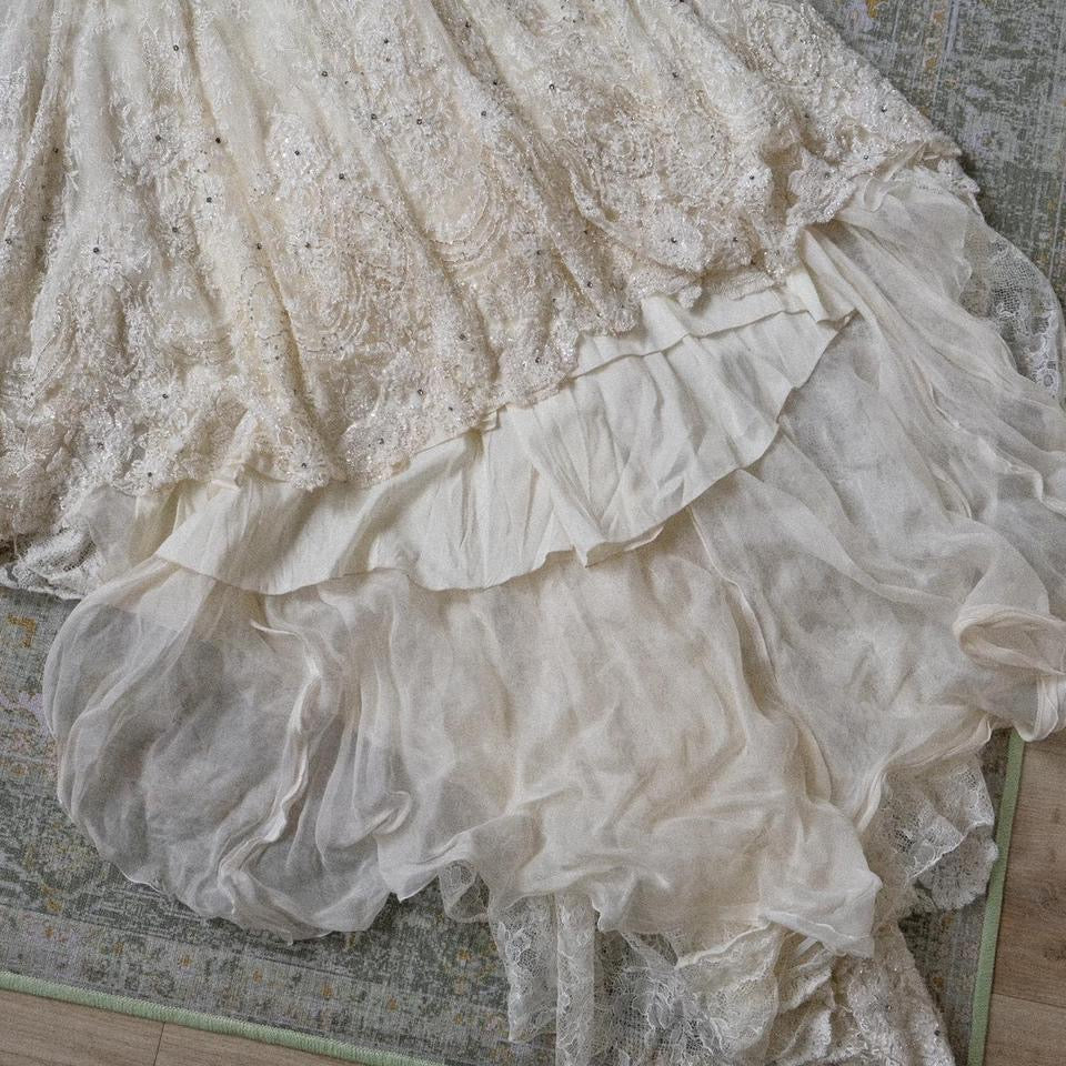 Princess bustier wedding gown (S/M)