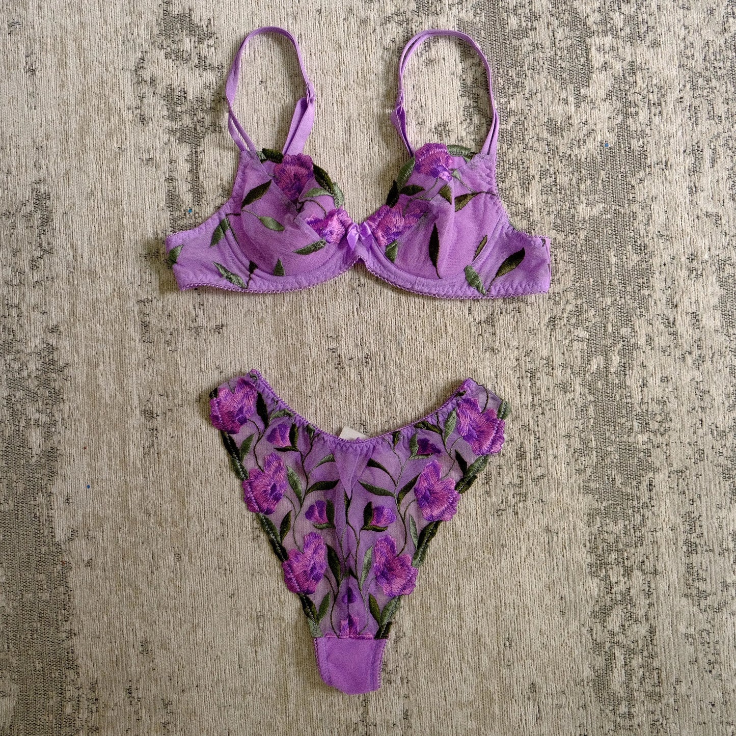 Lavender bloom lingerie set (70A/32A)