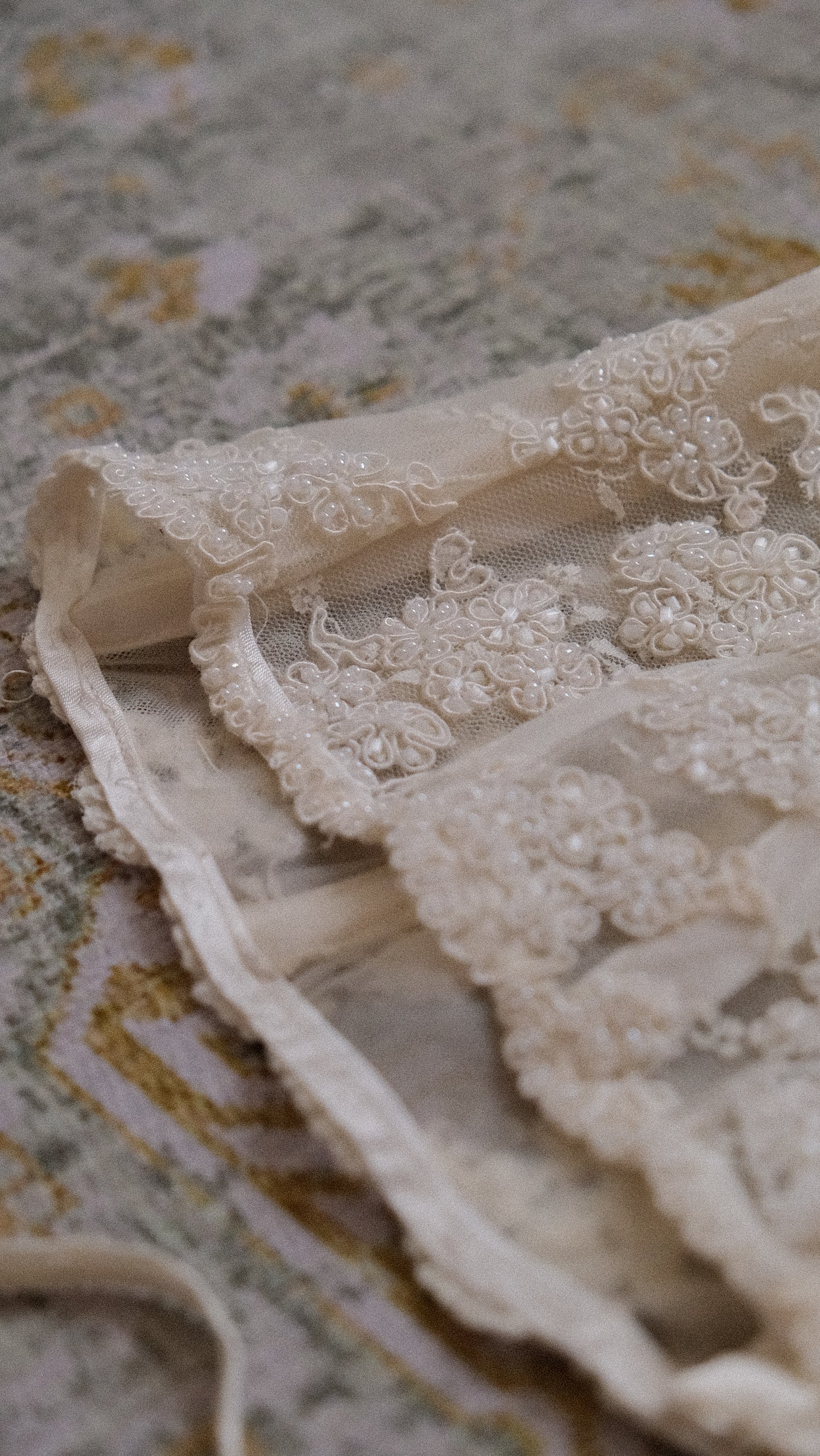 Vintage Bridal halter bustier (L/XL, XL)