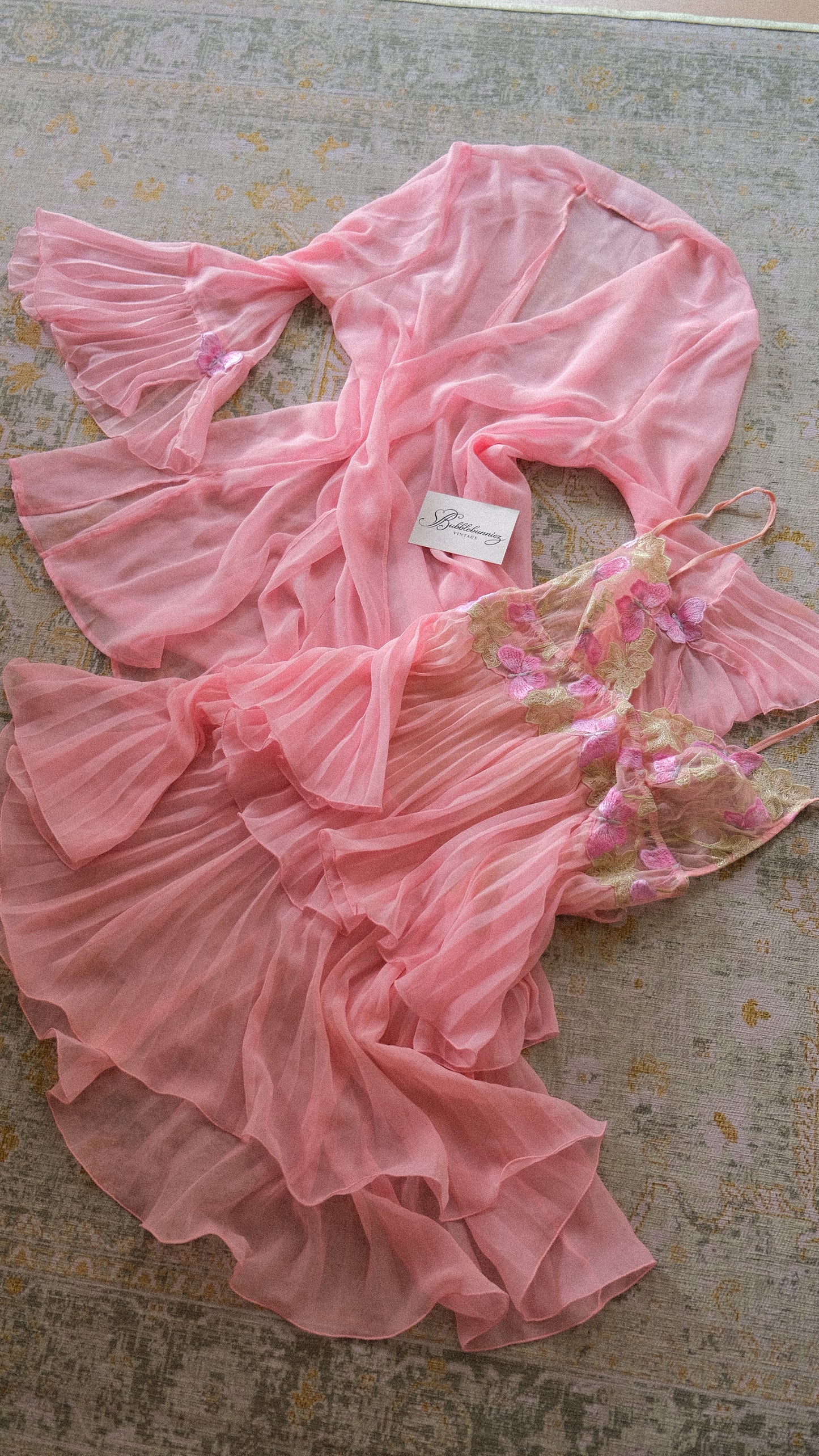 Vintage Italian pink butterfly 2 piece lingerie set (S-S/M)