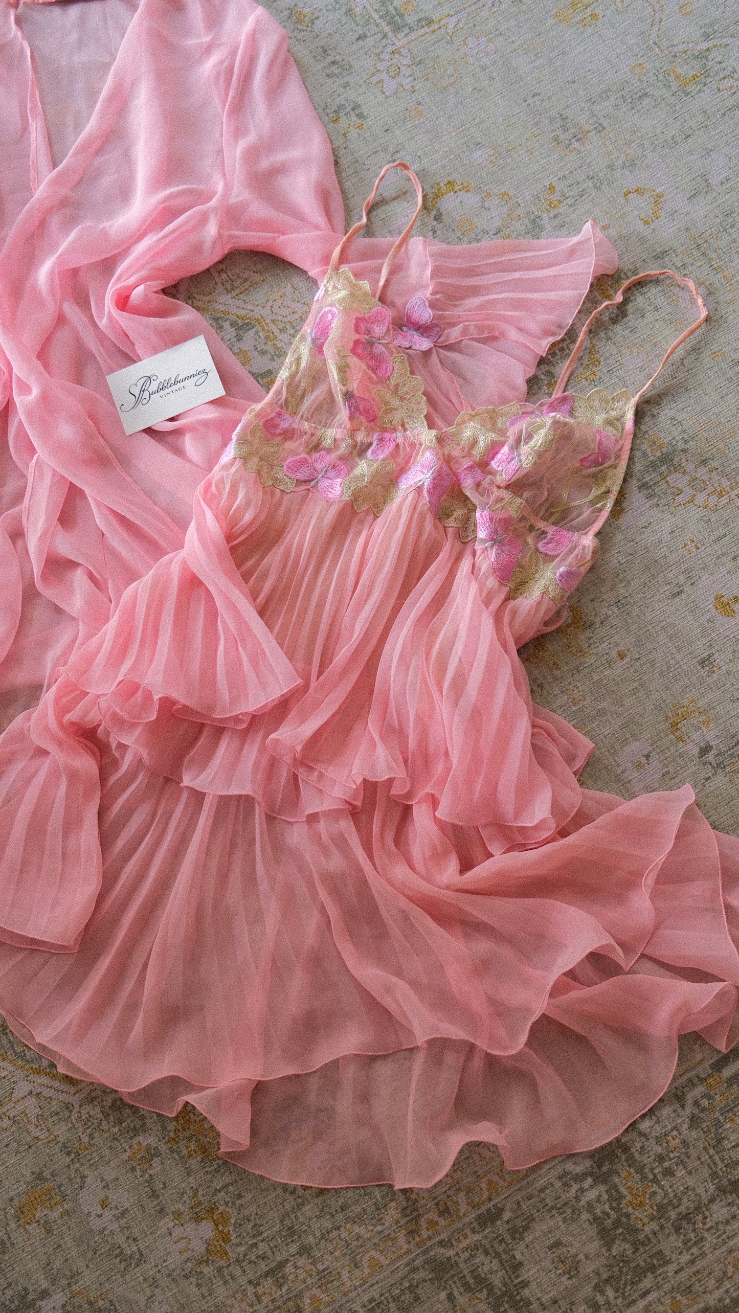 Vintage Italian pink butterfly 2 piece lingerie set (S-S/M)