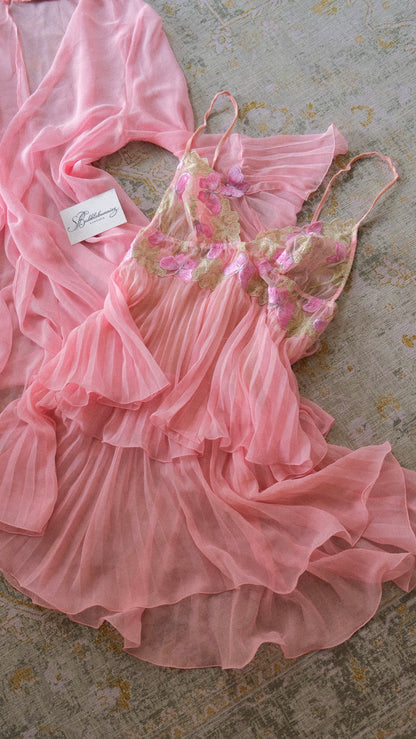 Vintage Italian pink butterfly 2 piece lingerie set (S-S/M)