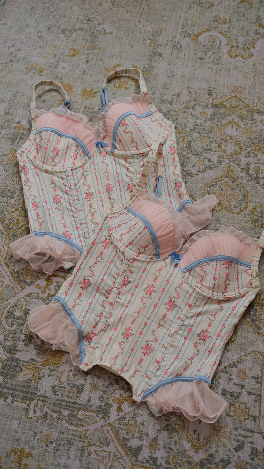 Floral ruffle corset (36B/80B)