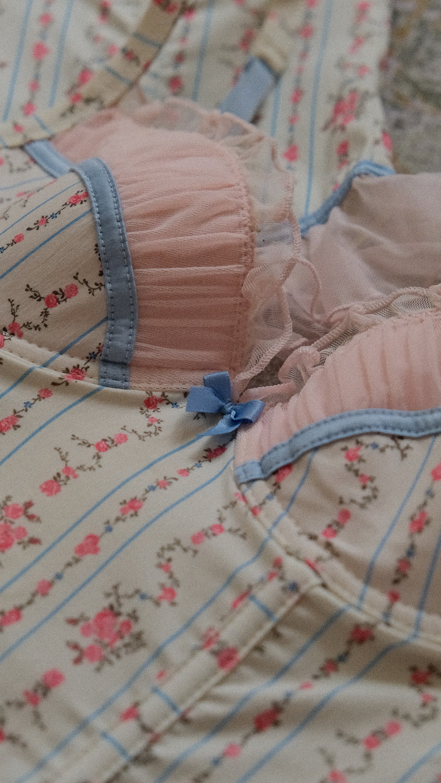 Floral ruffle corset (36B/80B)