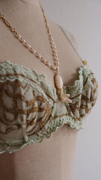 Vintage Mint lingerie set (32B/70B)