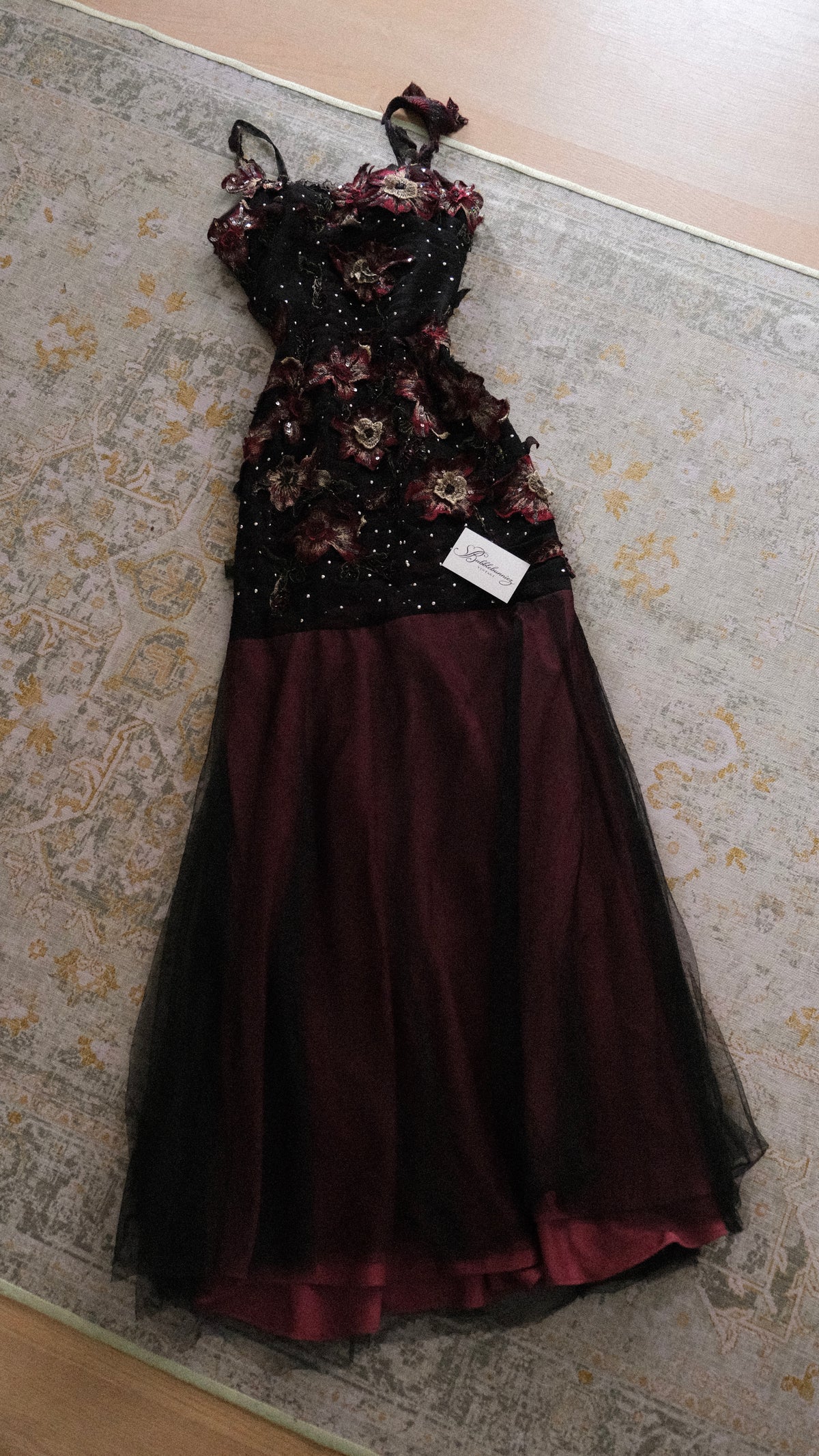 Vintage French burgundy floral dress (XS-S)