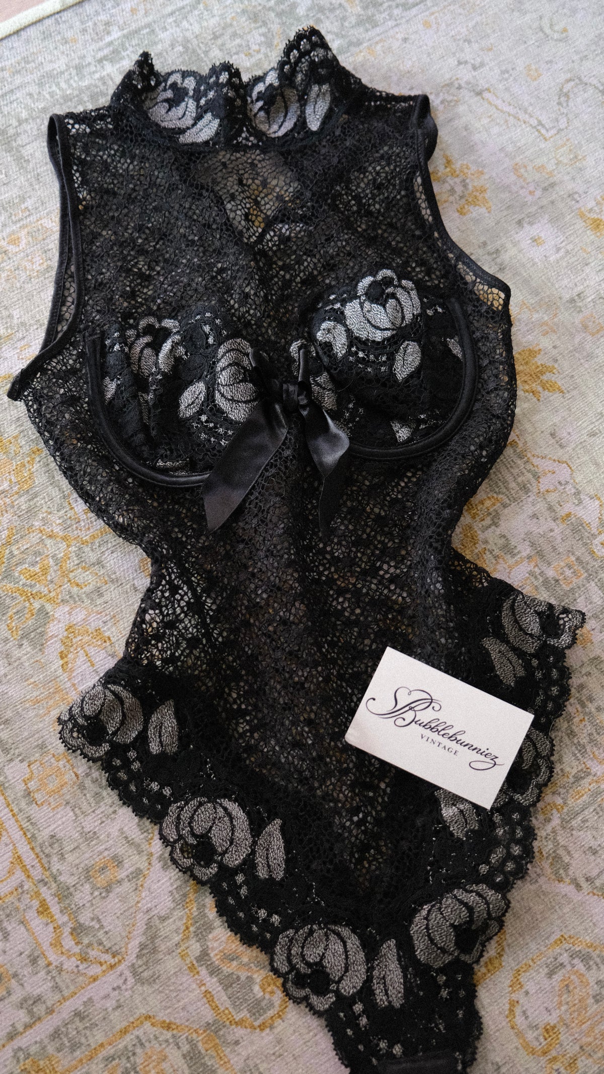 Vintage French lace teddy (70C/32C)