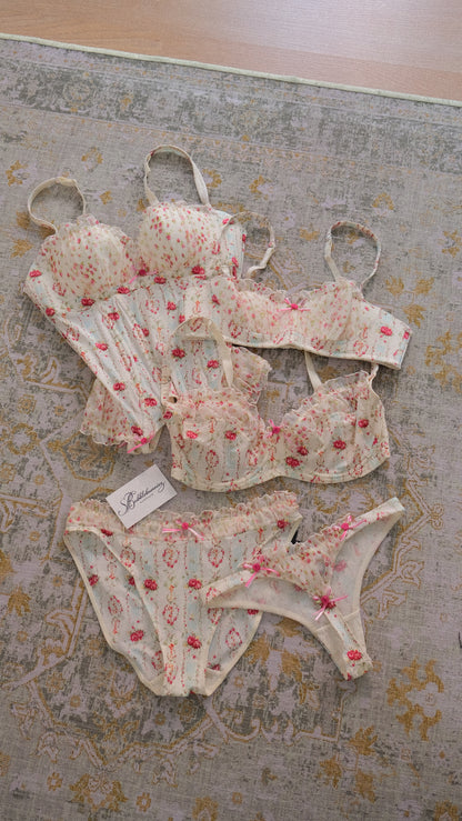 Vintage Chantal Thomass floral ruffle balconette (34B/75B)