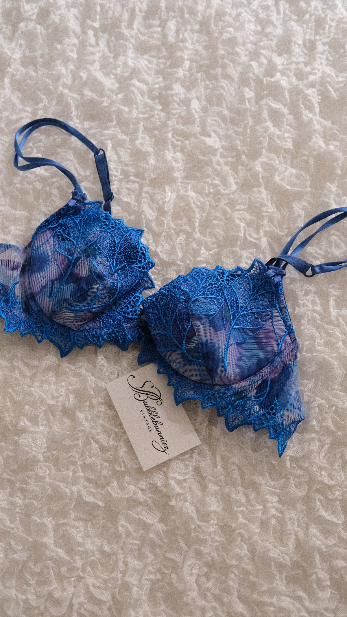 Vintage French vibrant blue bra (34B/75B)