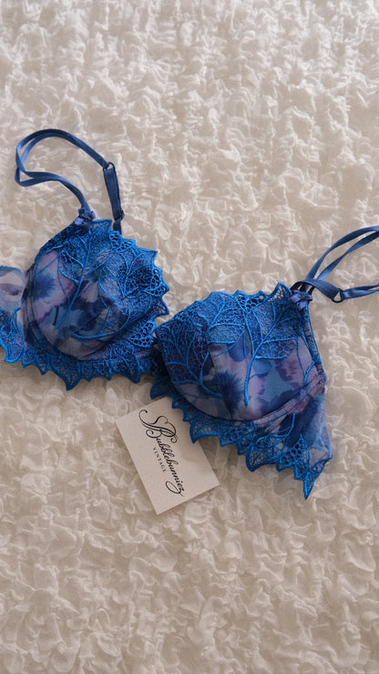 Vintage French vibrant blue bra (34B/75B)