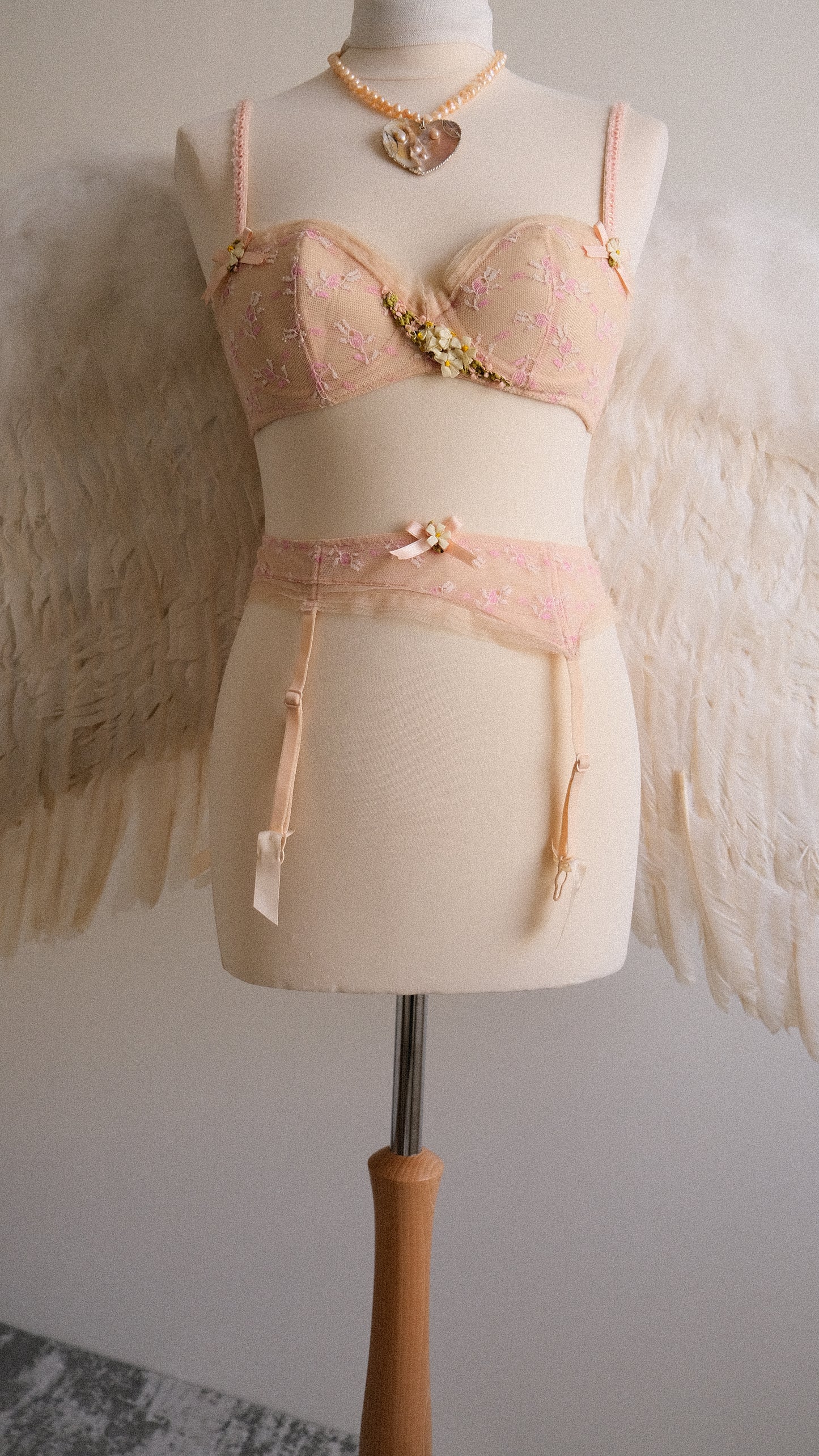 Victoria’s Secret x Chantal Thomass lingerie set (75C/34C)