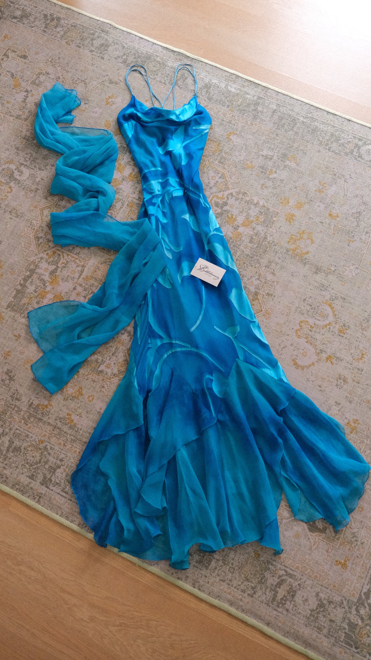 Vintage Spanish bright blue floral dress (M)