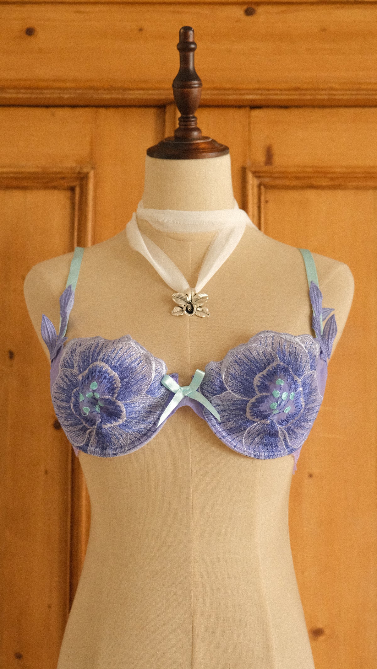 Vintage French purple floral bra (70D/32D)