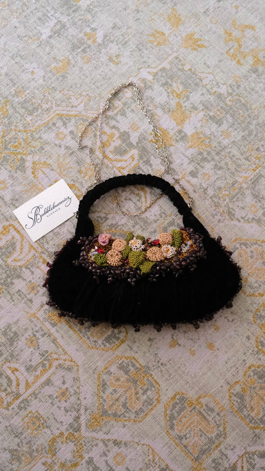 RARE Vintage velours floral clutch