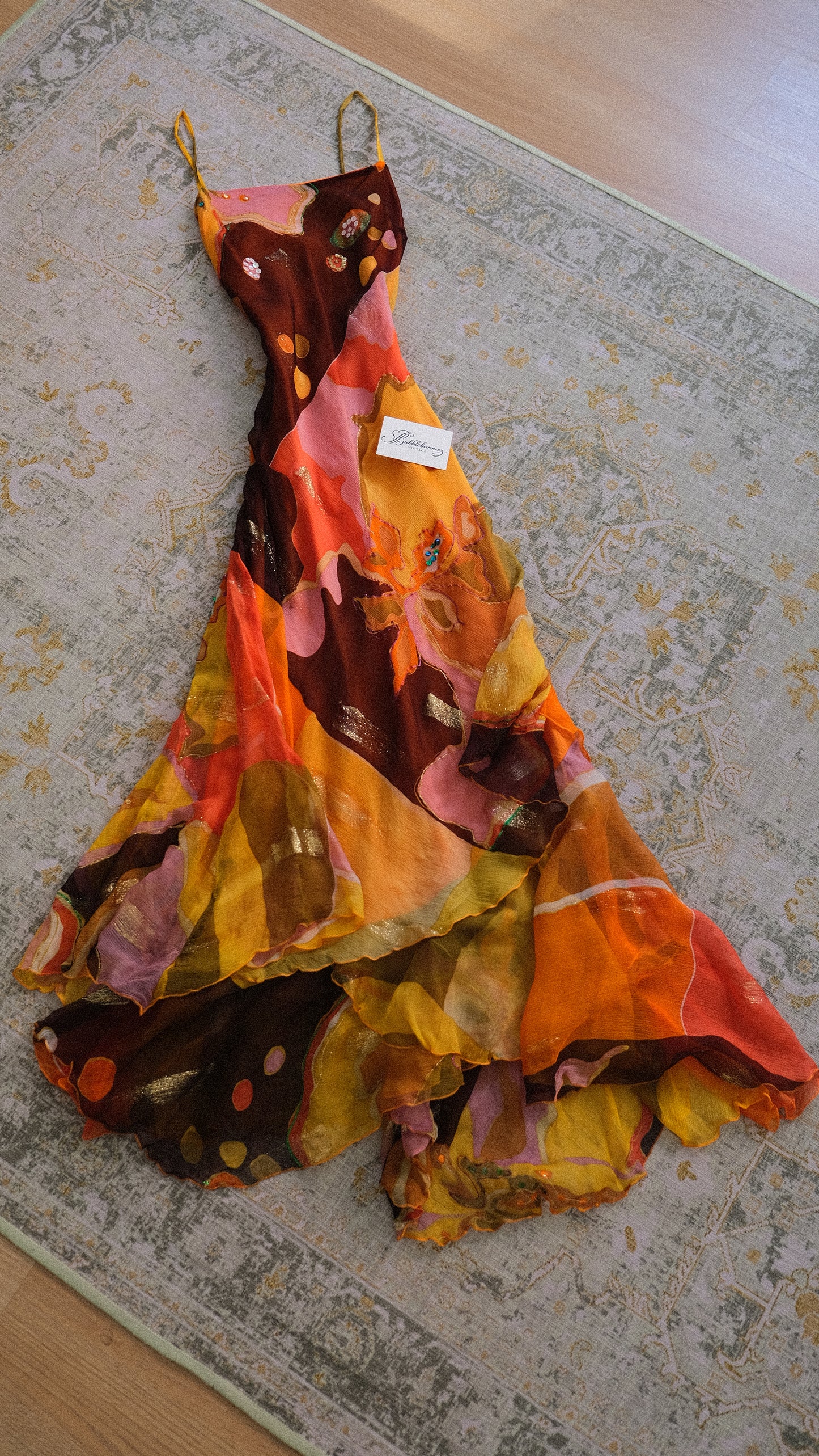 Vintage French dress with a golden touch (M-L)
