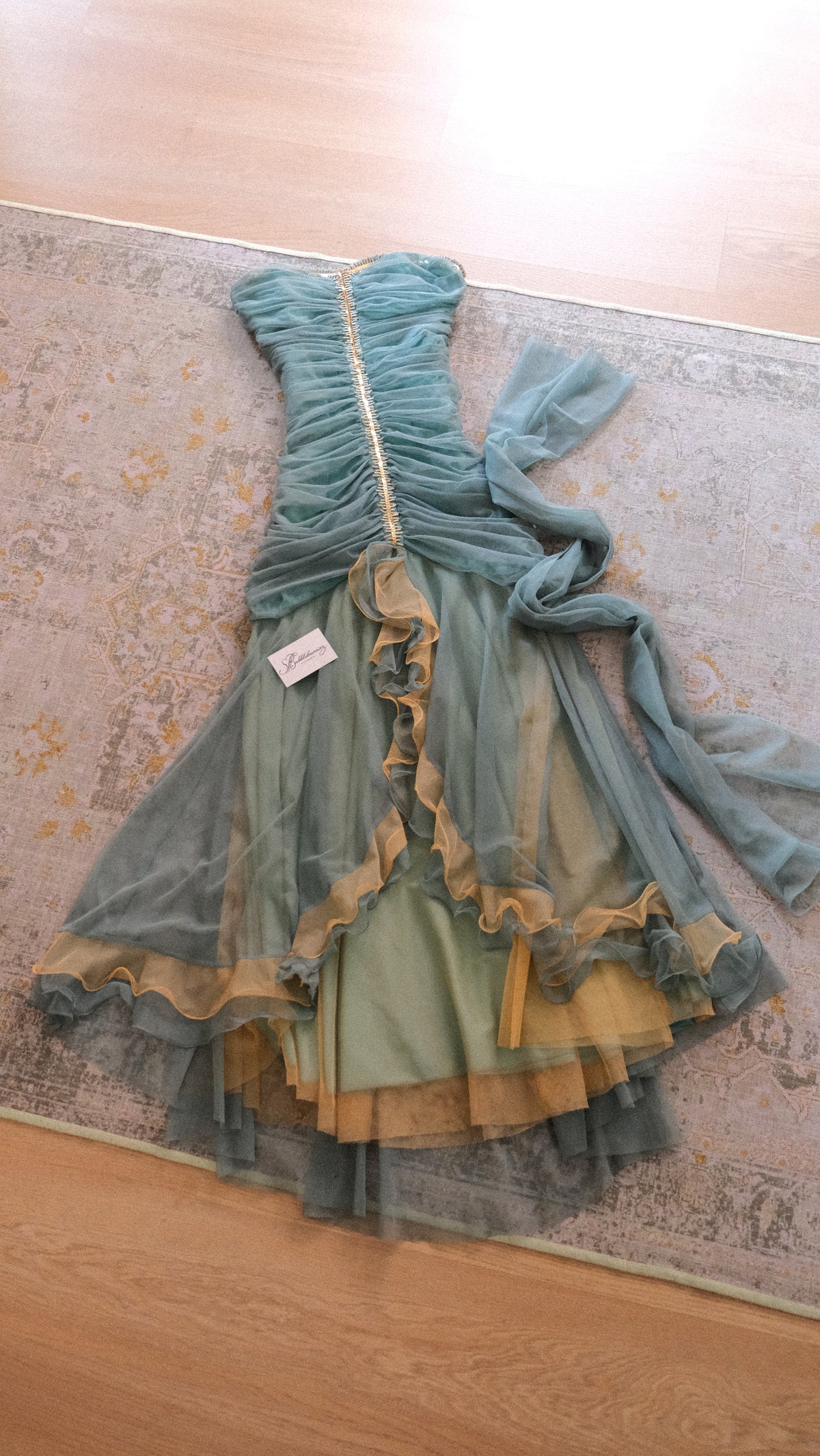Ruffled mermaid bustier dress (M)