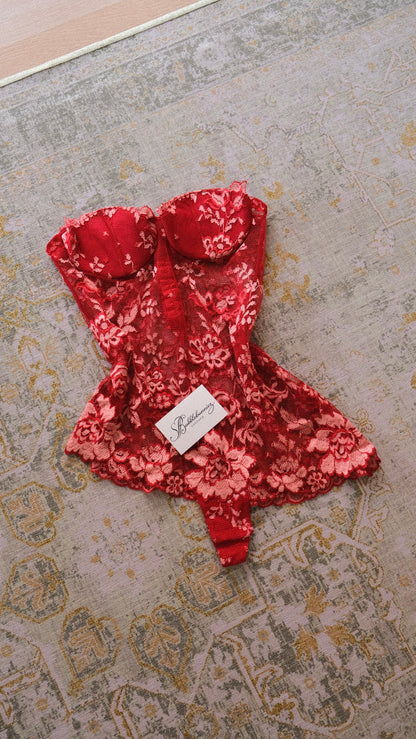 Vintage NWT Marvel by La Perla red floral teddy (36B/80B)