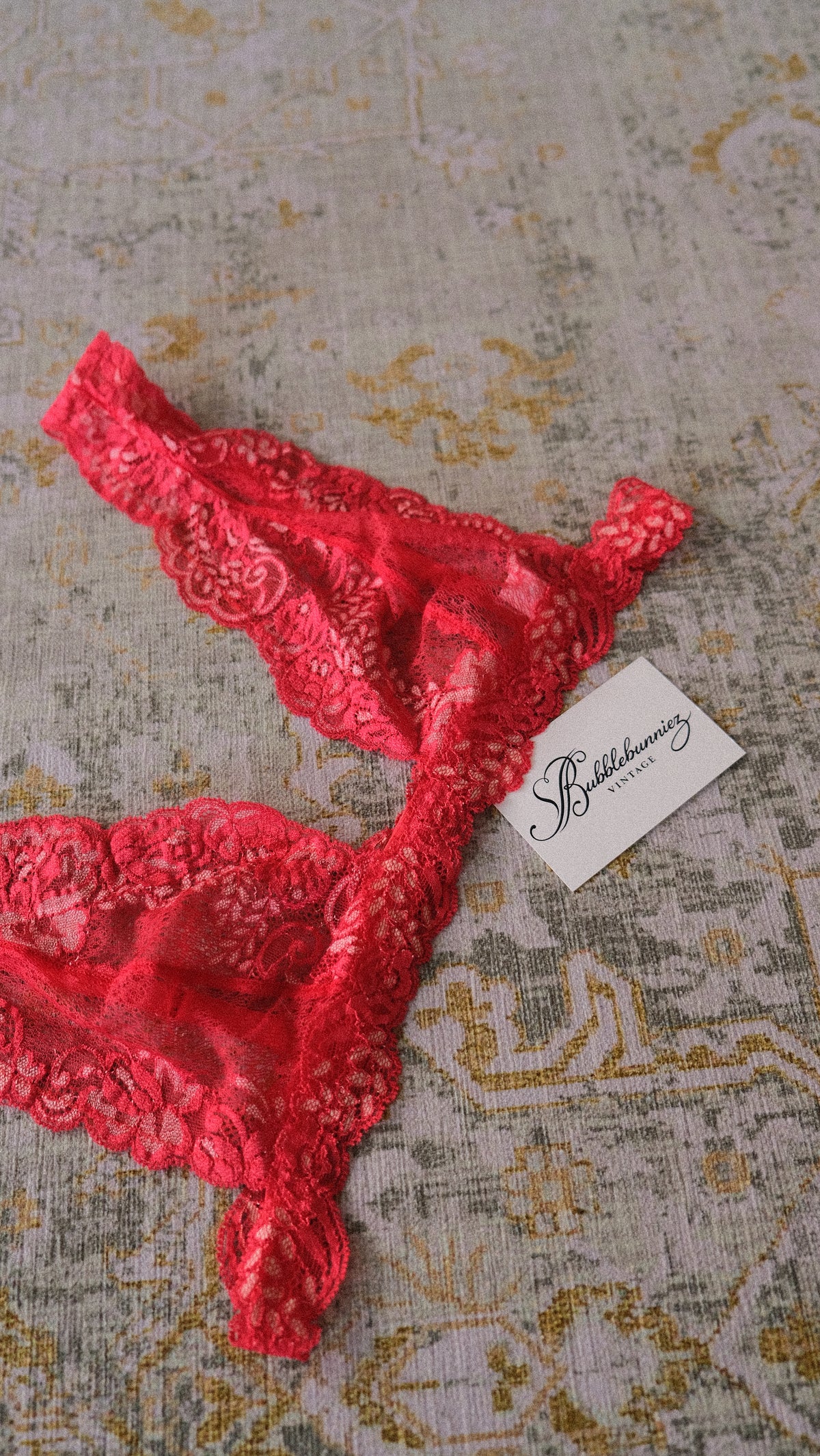 Vintage Malizia by La Perla berry red lace bralette (M-L)