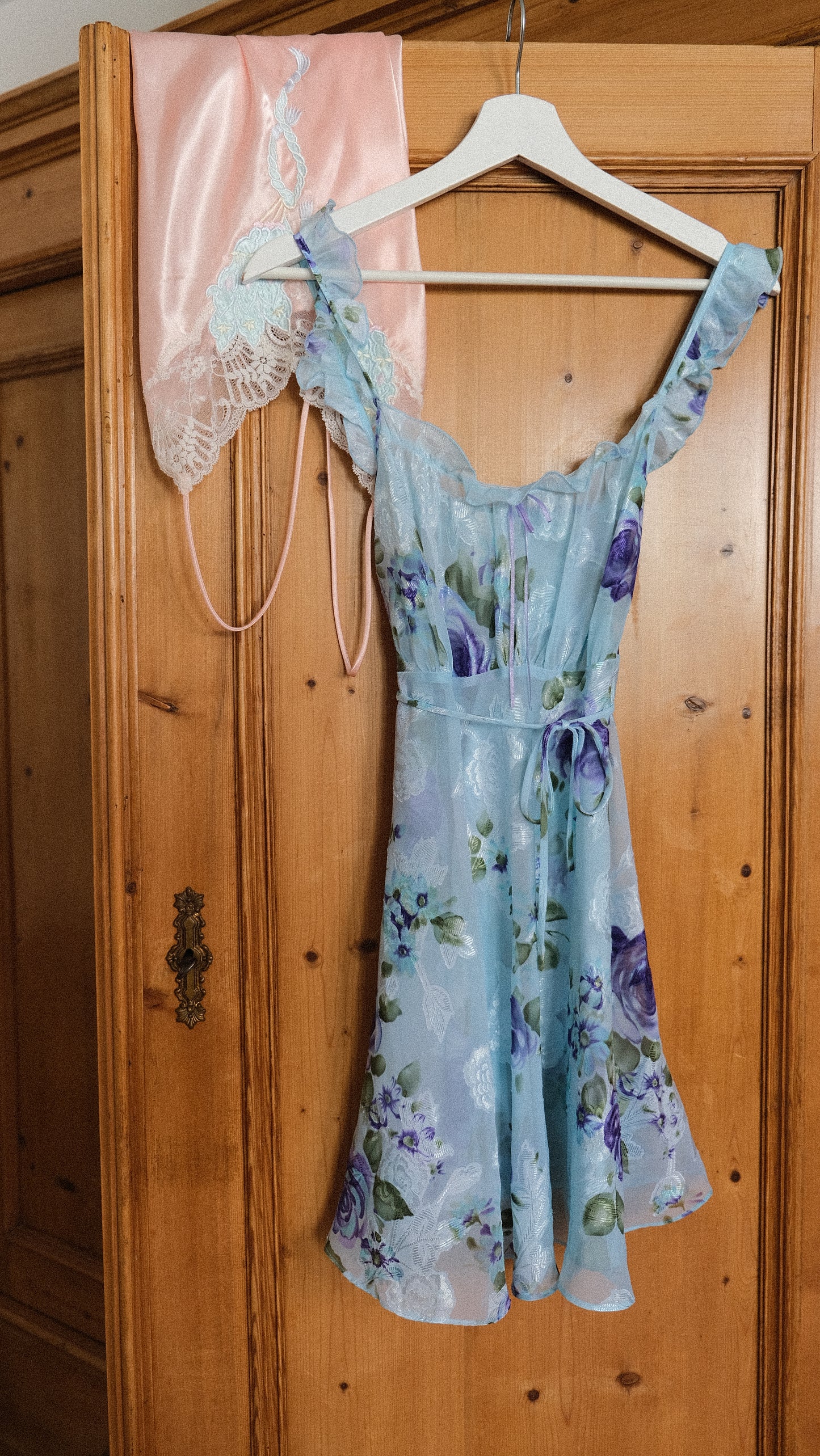 Vintage soft blue floral babydoll dress (L)