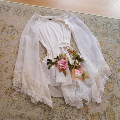 Vintage floral bell sleeve top (S/M-M)