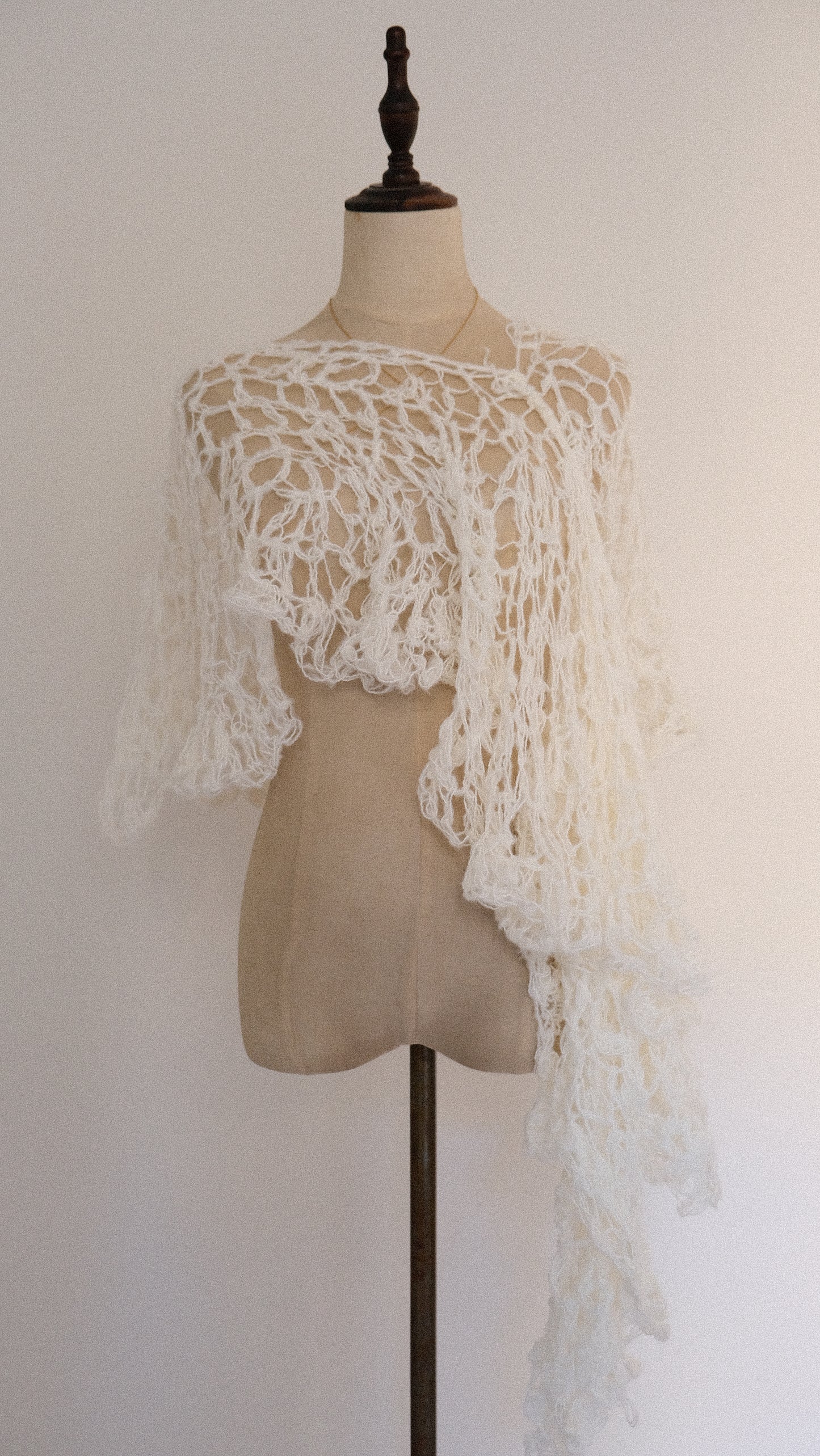 Fairytale knitted poncho (universal sizing)