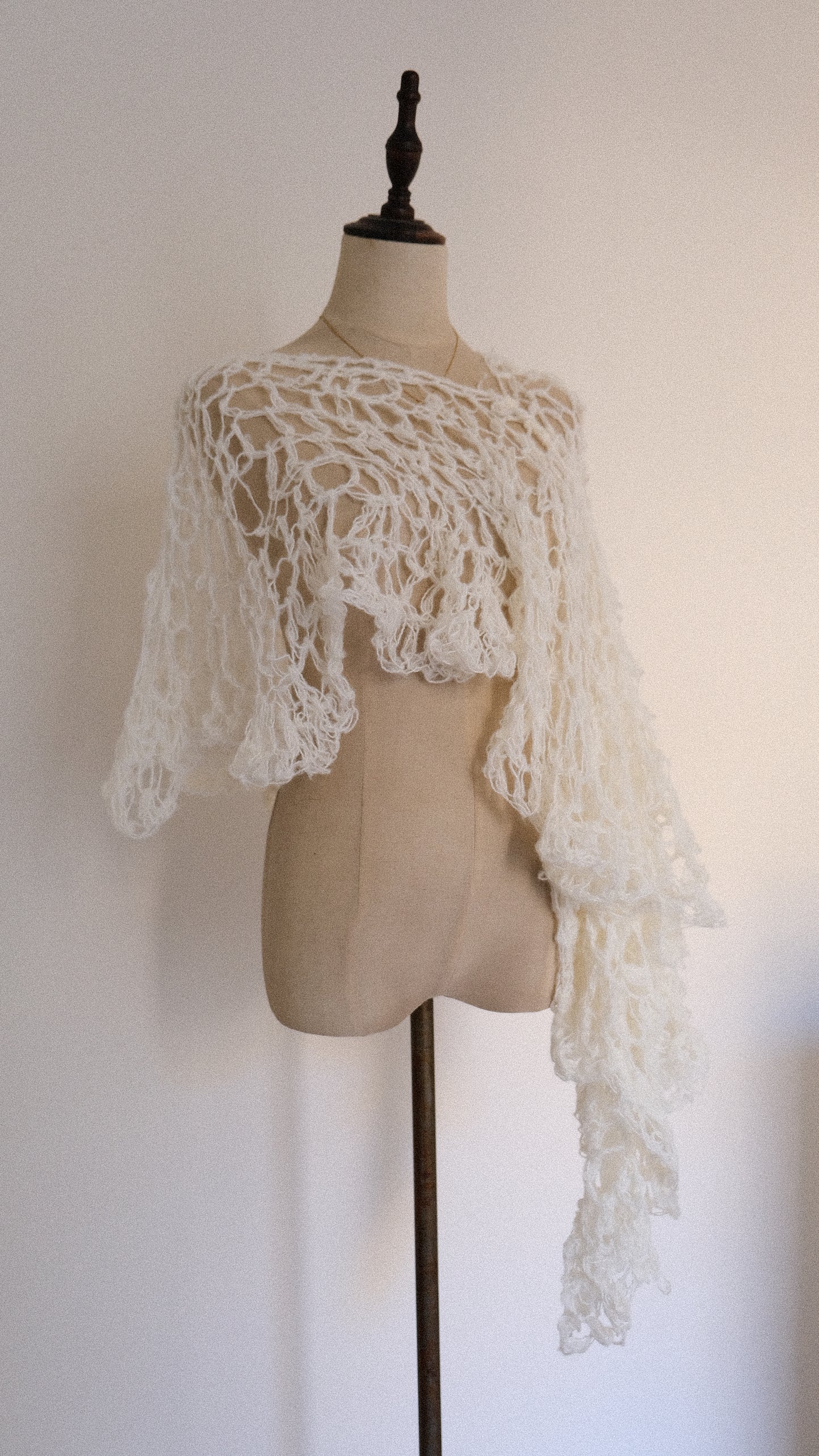 Fairytale knitted poncho (universal sizing)