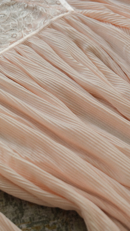 Vintage Italian soft pink lingerie dress (M-XL)