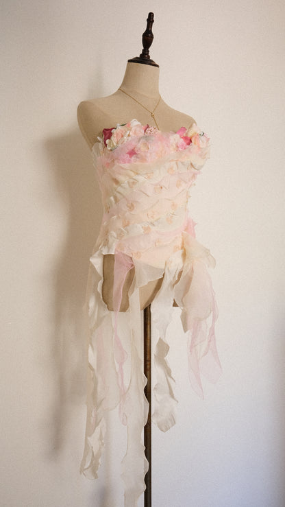 Delicate floral petal corset (65/70, 30/32)
