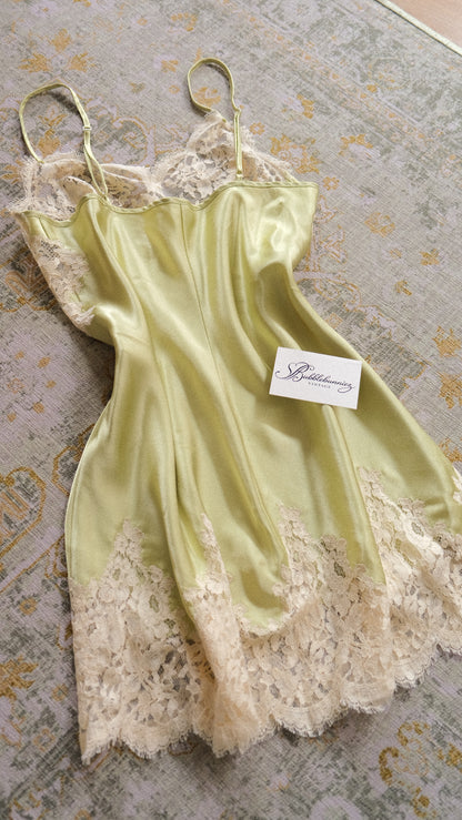 Vintage French mint green lingerie dress (M-L)