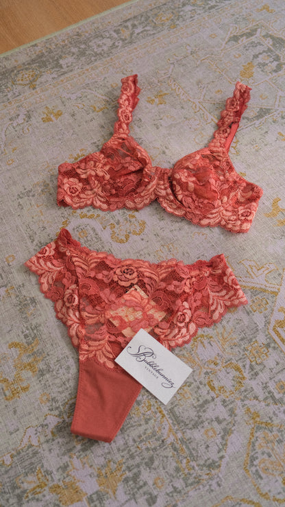 Vintage La Perla rose lingerie set (34/75, B cup)