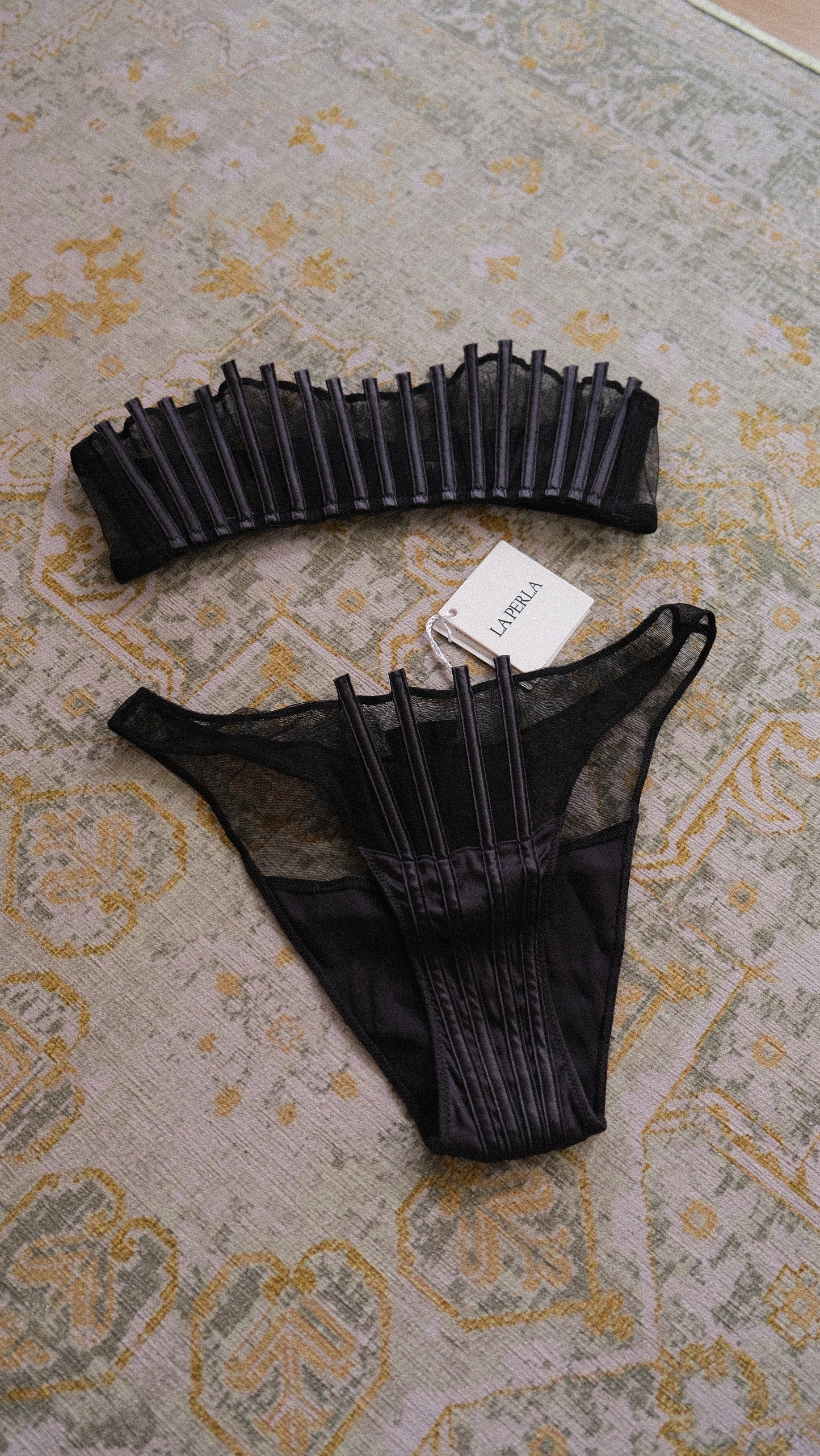 Vintage NWT La Perla Graphique set (34B/75B)
