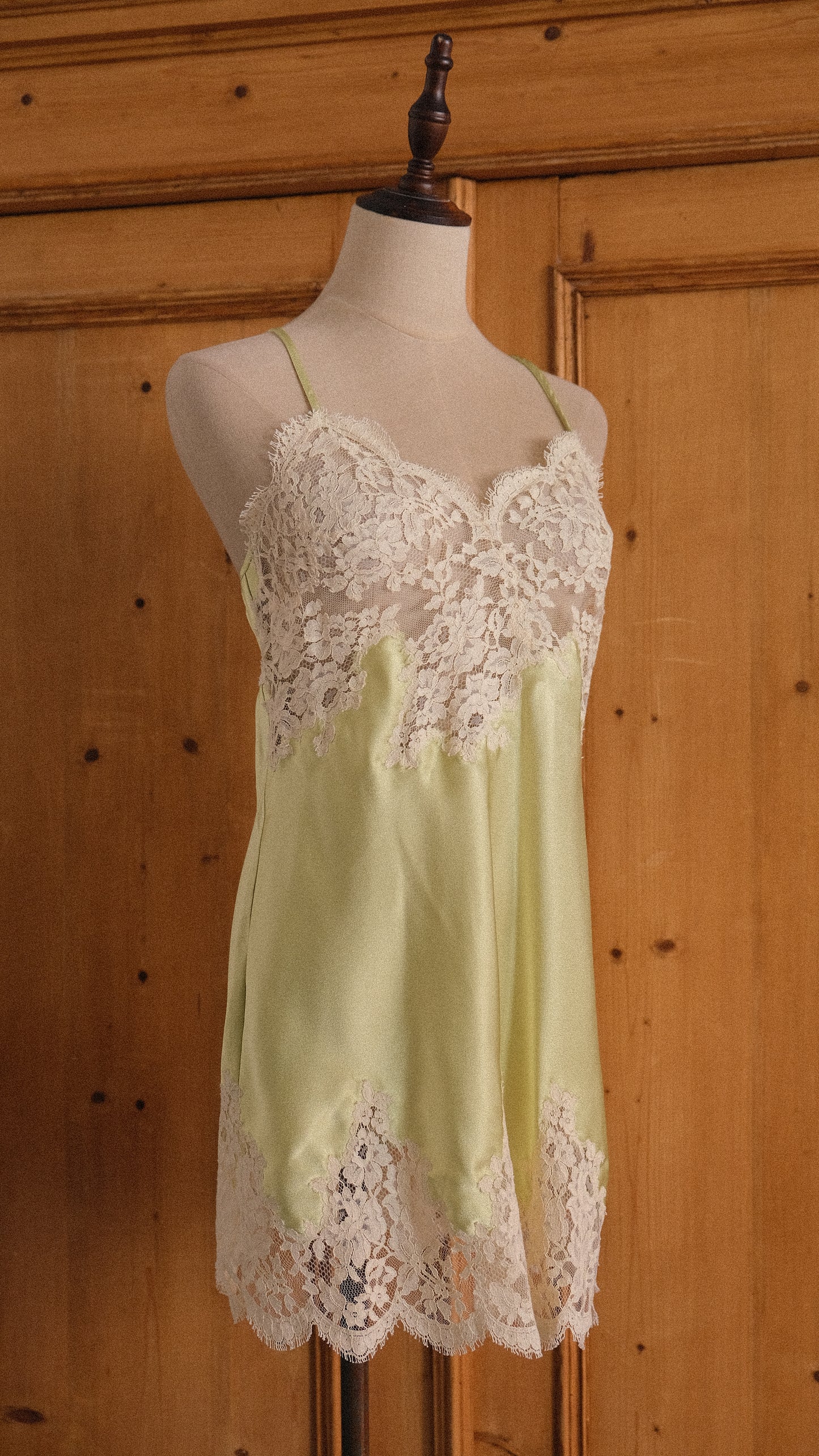 Vintage French mint green lingerie dress (M-L)