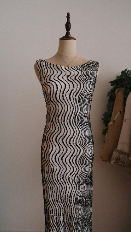 Vintage Spanish black and white sequin dress (M-L)