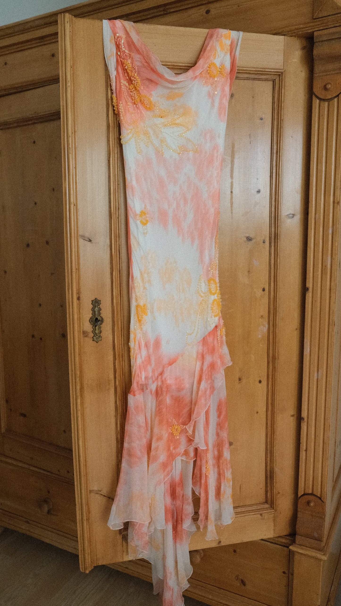 Vintage peach mermaid dress (M-L)