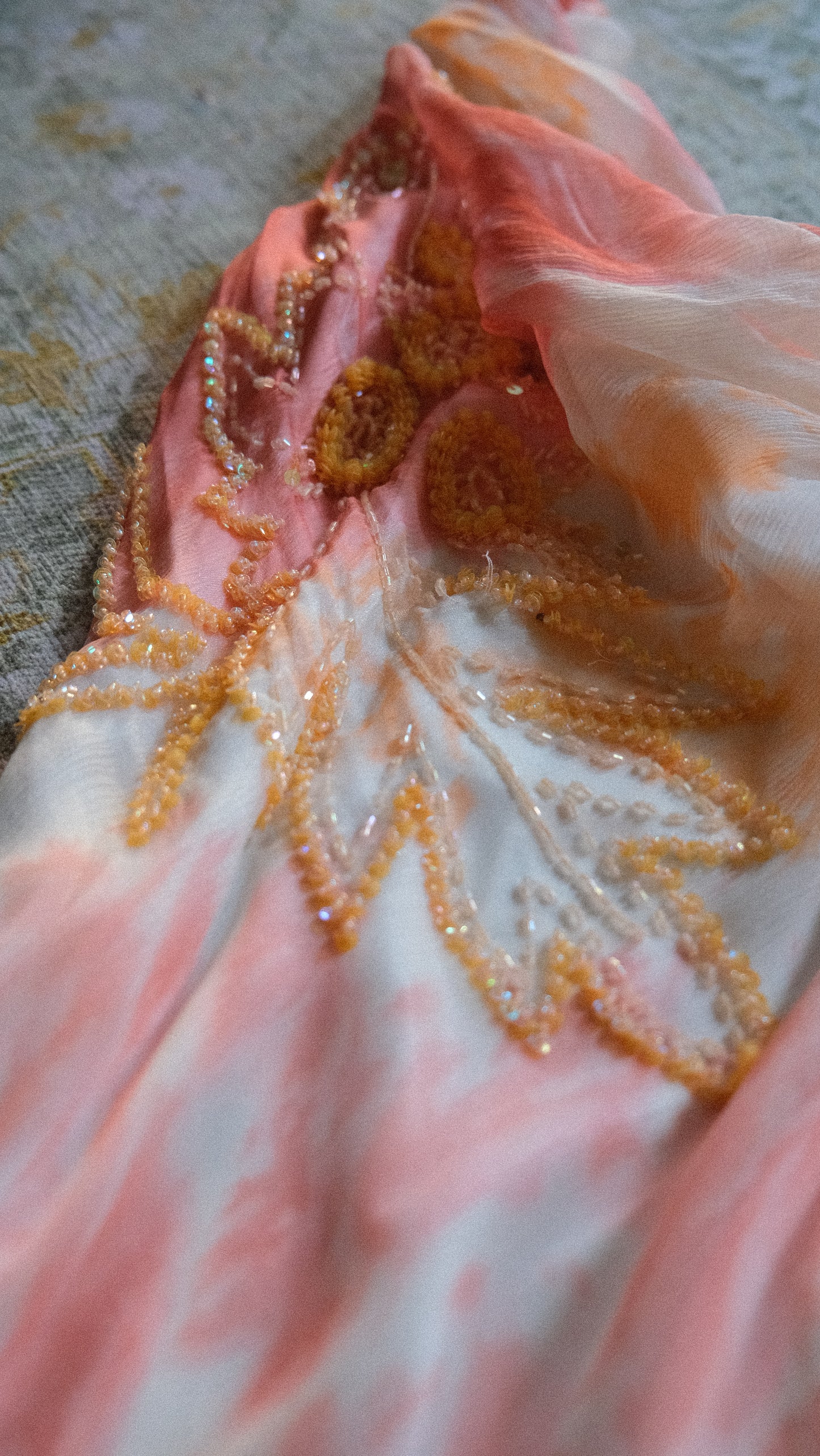Vintage peach mermaid dress (M-L)