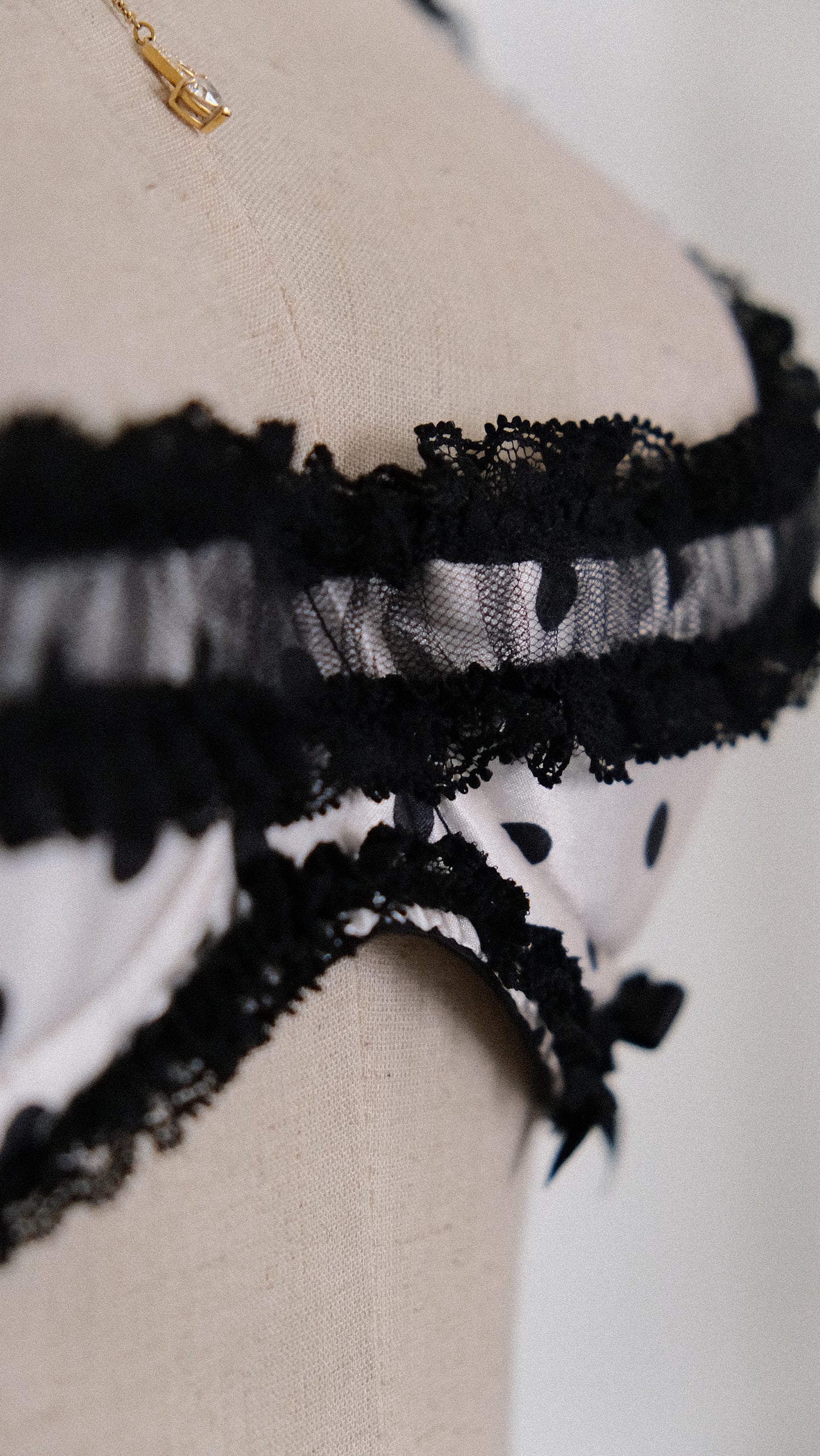 French Polkadot bra (32B/70B)