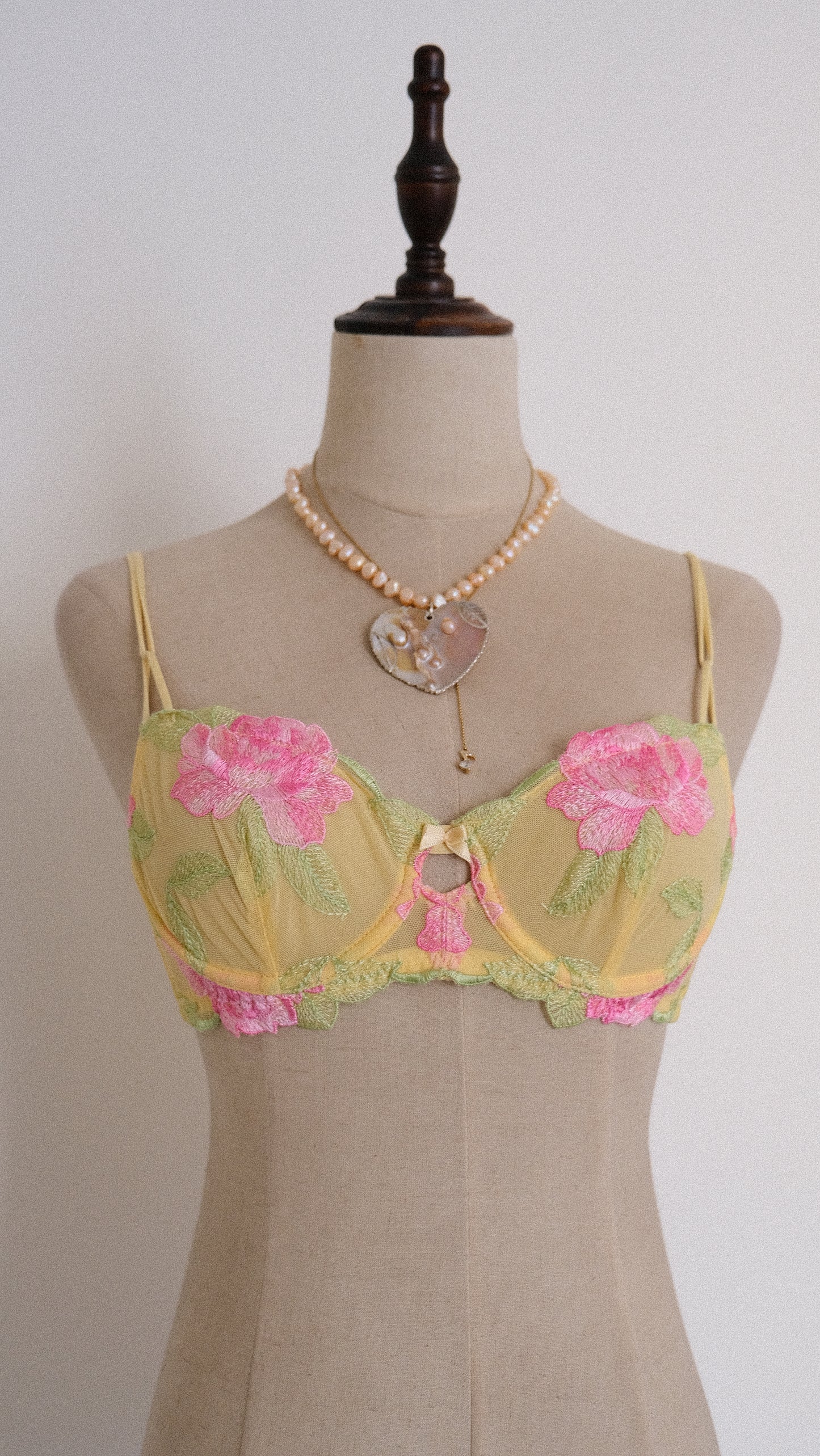 Yellow Floral Lace bra (70A/32A)