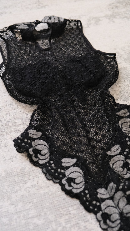 Vintage French lace body (32C/70C)