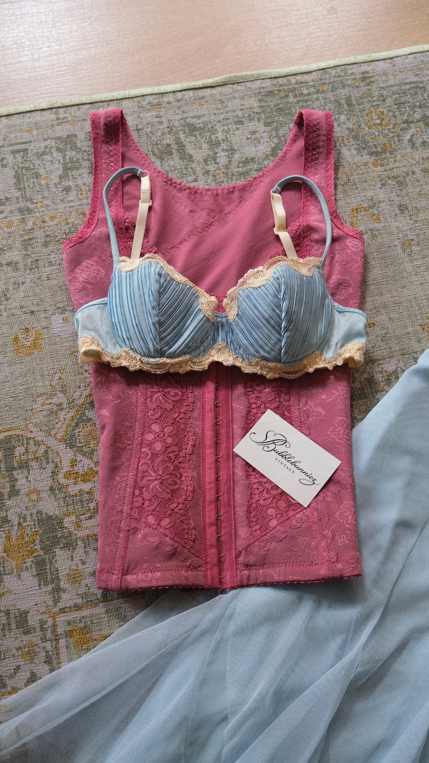 Vintage 1996s baby blue pleated La Perla bra (32/70, A/B cup)