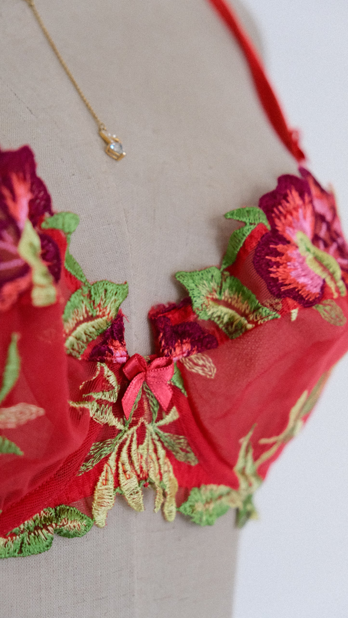 Vintage French tropical bra (70C/32C)