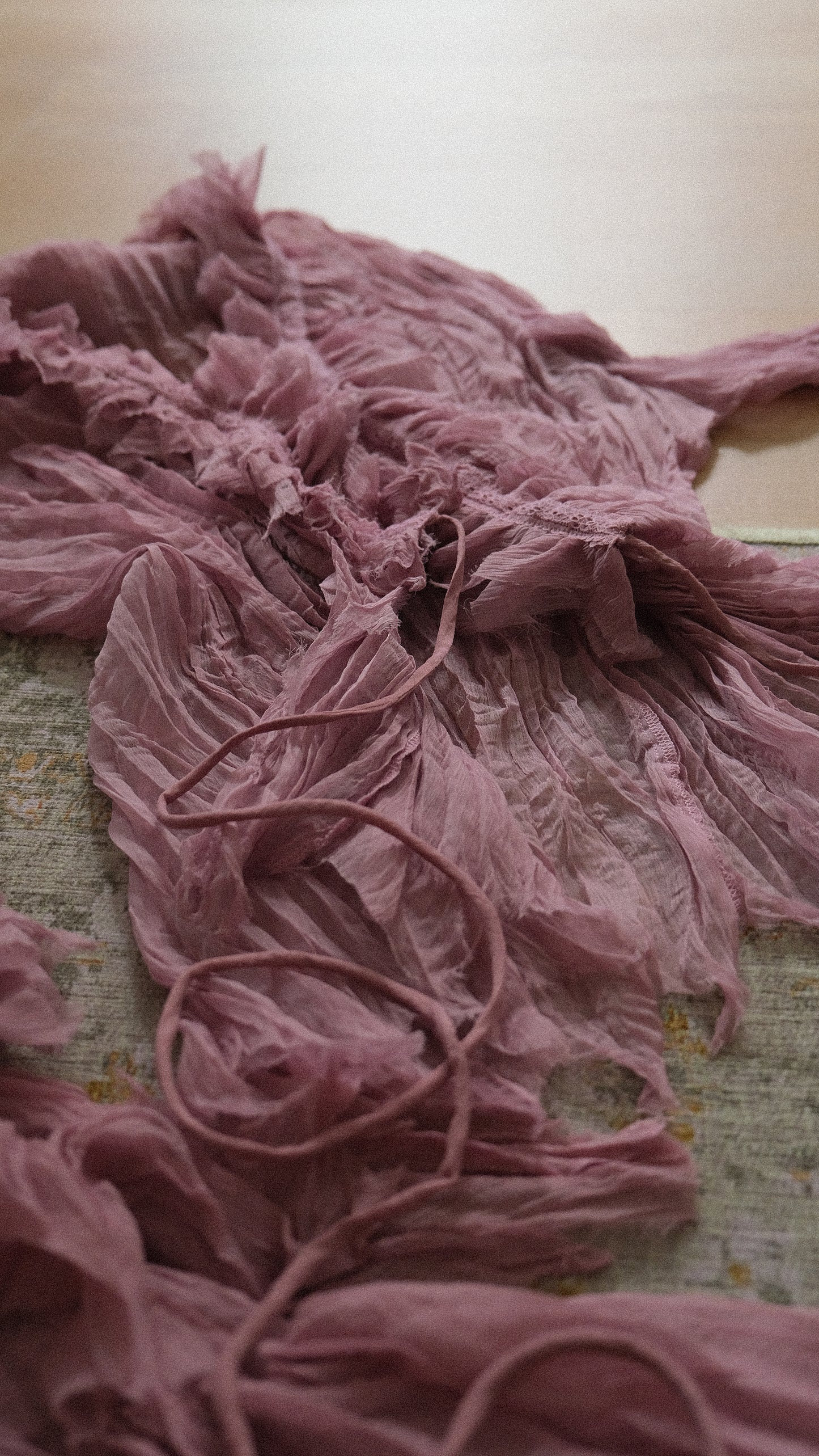 Dusty pink fairytale ruffle set: blouse & ruffled skirt (M)