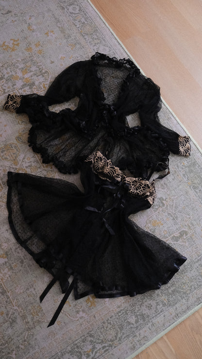 Vintage French 2 piece set; duster & babydoll (M)