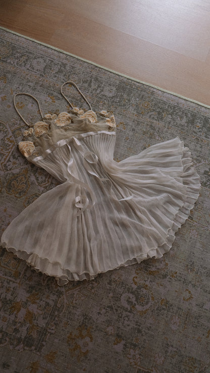 Vintage Italian soft floral babydoll with pleads