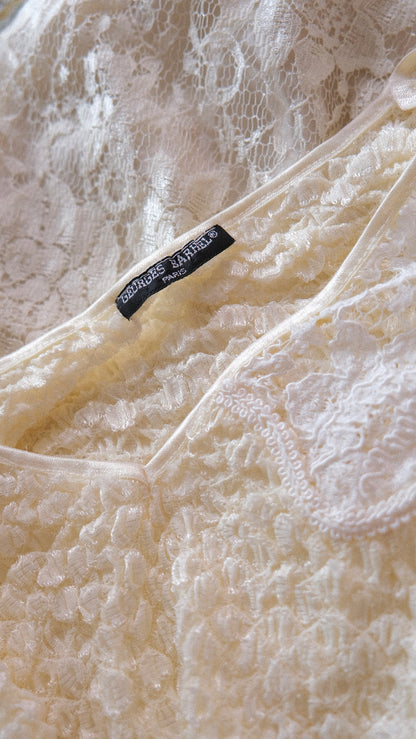 Vintage ivory lace long sleeve