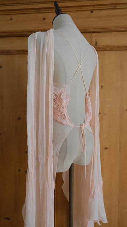 Vintage soft pink open back top with scarf (XS-M)