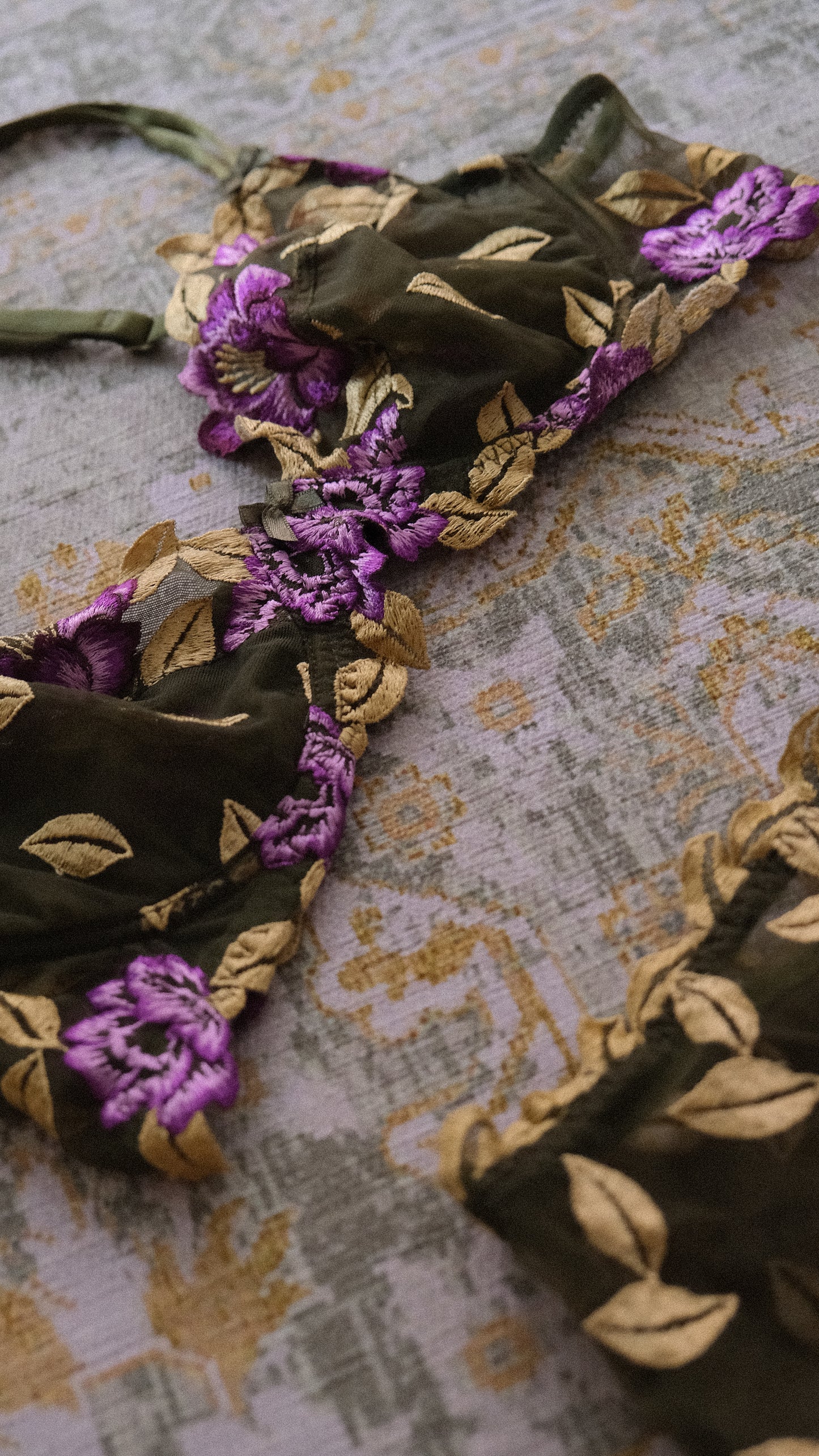 Forest florals NWT vintage French set (36/80 B, M)