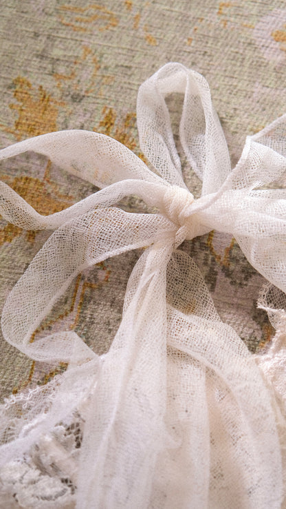 Vintage La Perla white ribbon bra (36B/80B)