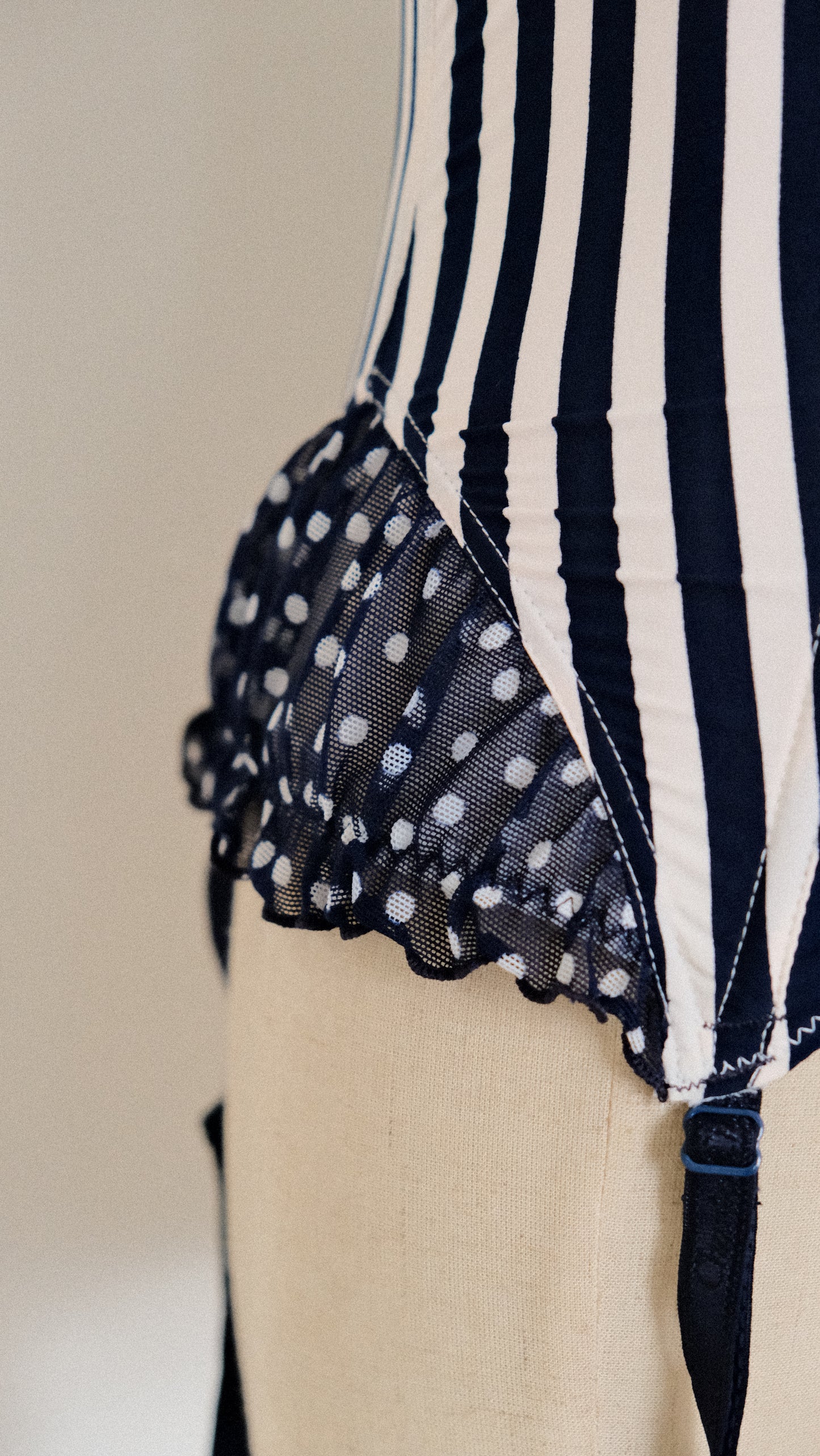 Chantal Thomass Polkadot ruffle corset (70B/32B)