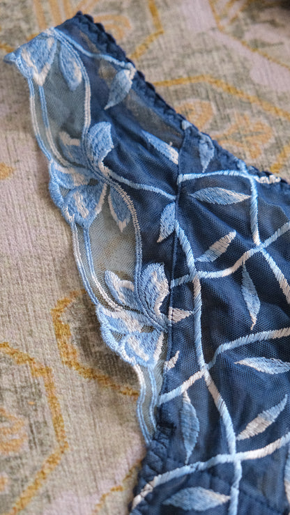 Vintage deep blue floral lingerie set (75B/34B)