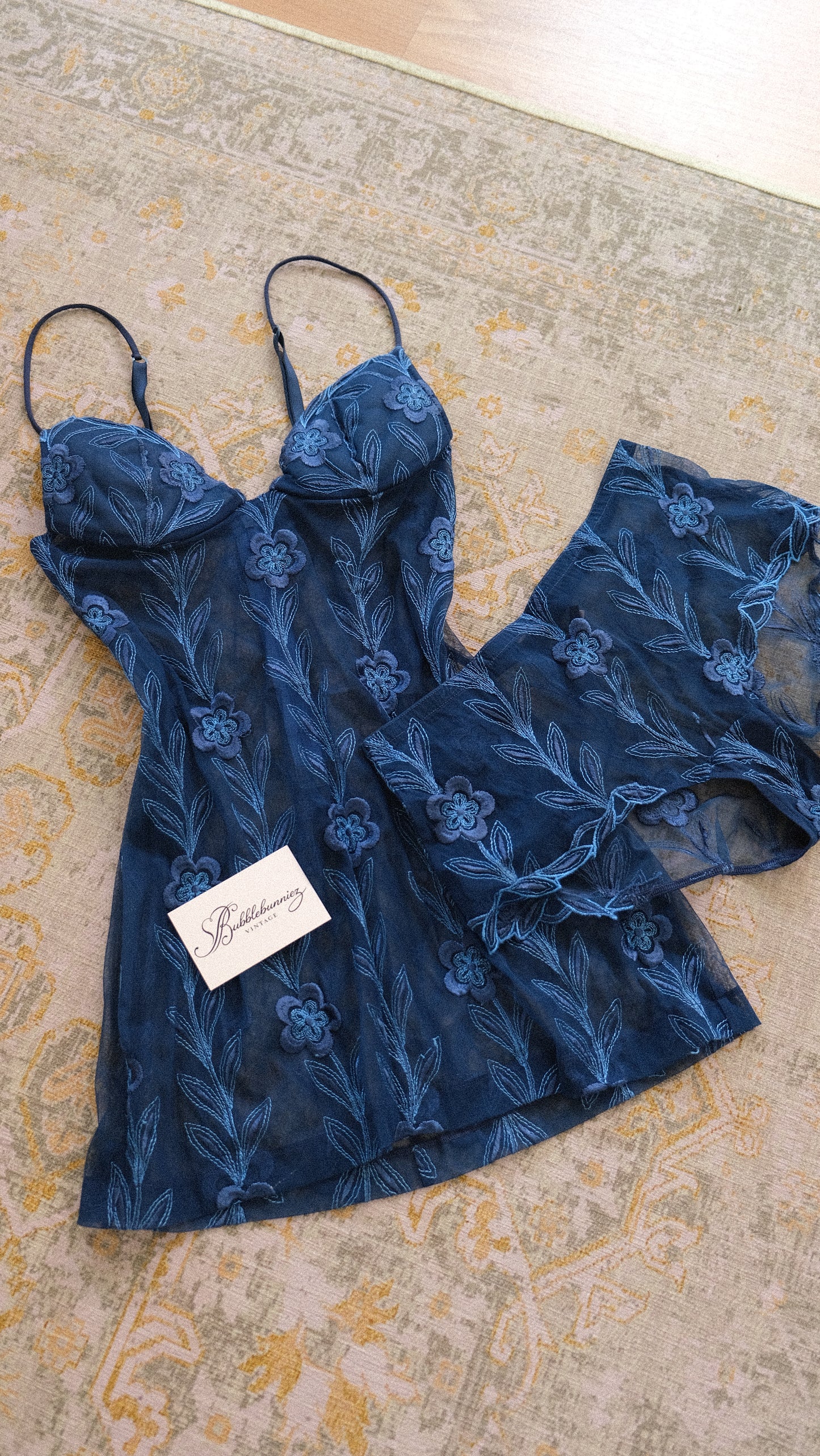 Vintage La Perla navy blue 2 piece lingerie set (S/M)